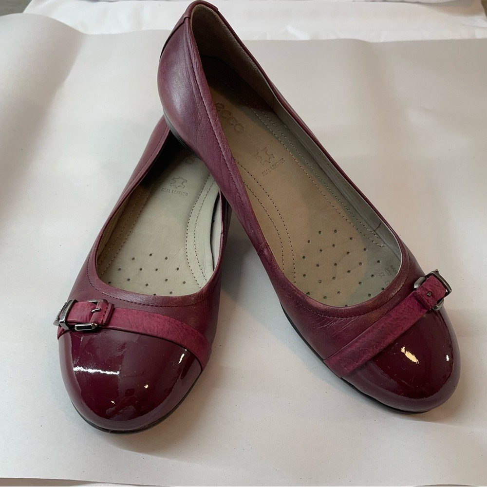 ECCO Womens Burgundy Leather Buckle Ballet Flats‎ Shoes Size 37